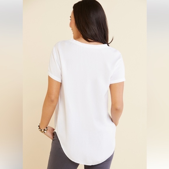 CLOTH & STONE White V Neck Relaxed fit Basic Woven Tee - Picture 3 of 6